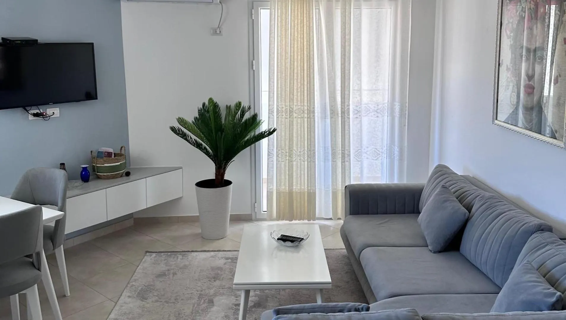 Lungo Mare//Newly Furnished 2+2 Apartment Влёра 0*,